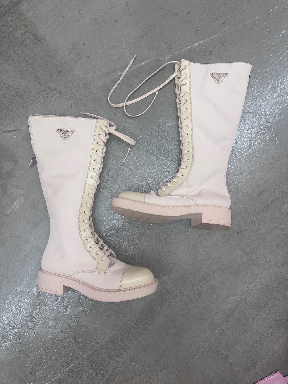Source Unknown Women's Ivory Lace-Up Knee Boots